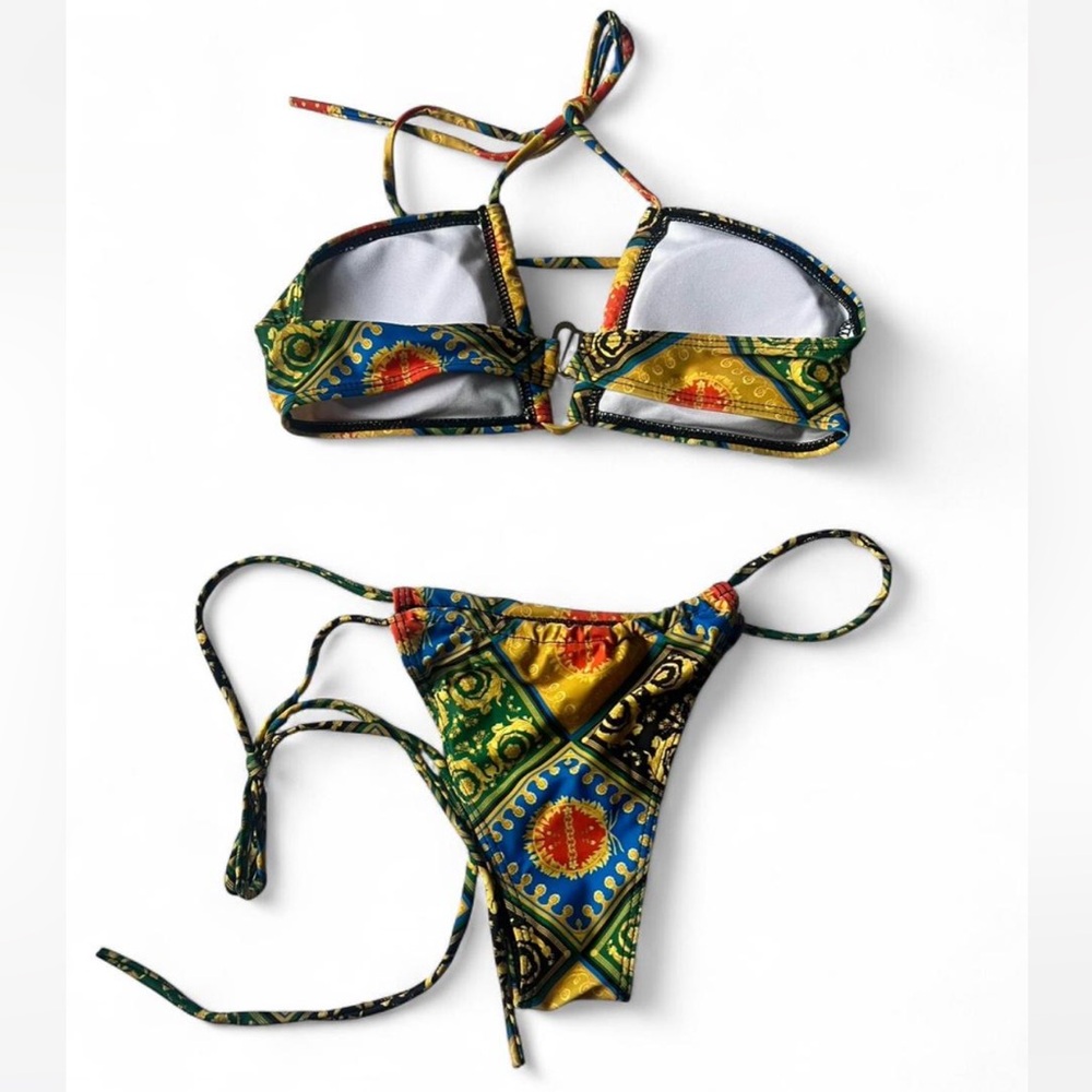 Versatile Multicolor Bikini Set - Picture 3 of 3